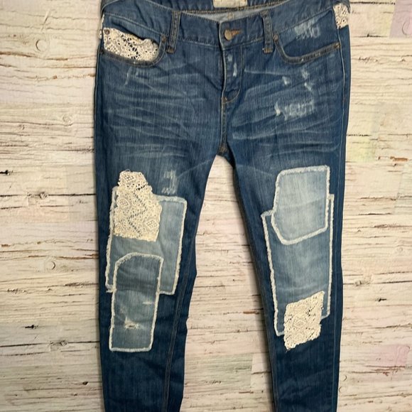Free People Haynes Patchwork Crochet Jeans size 26 dark wash boho unique lace - Picture 3 of 8